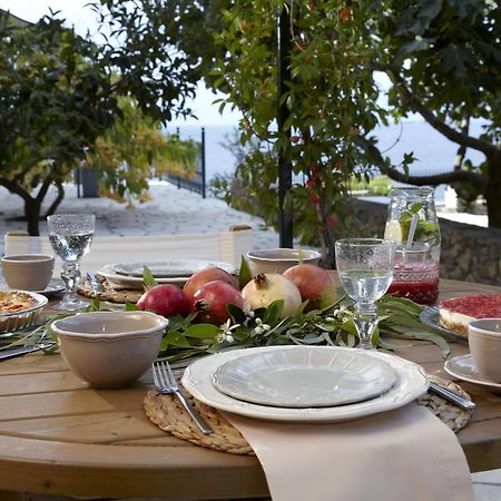 Avra Private Suites Lassi  Eksteriør bilde