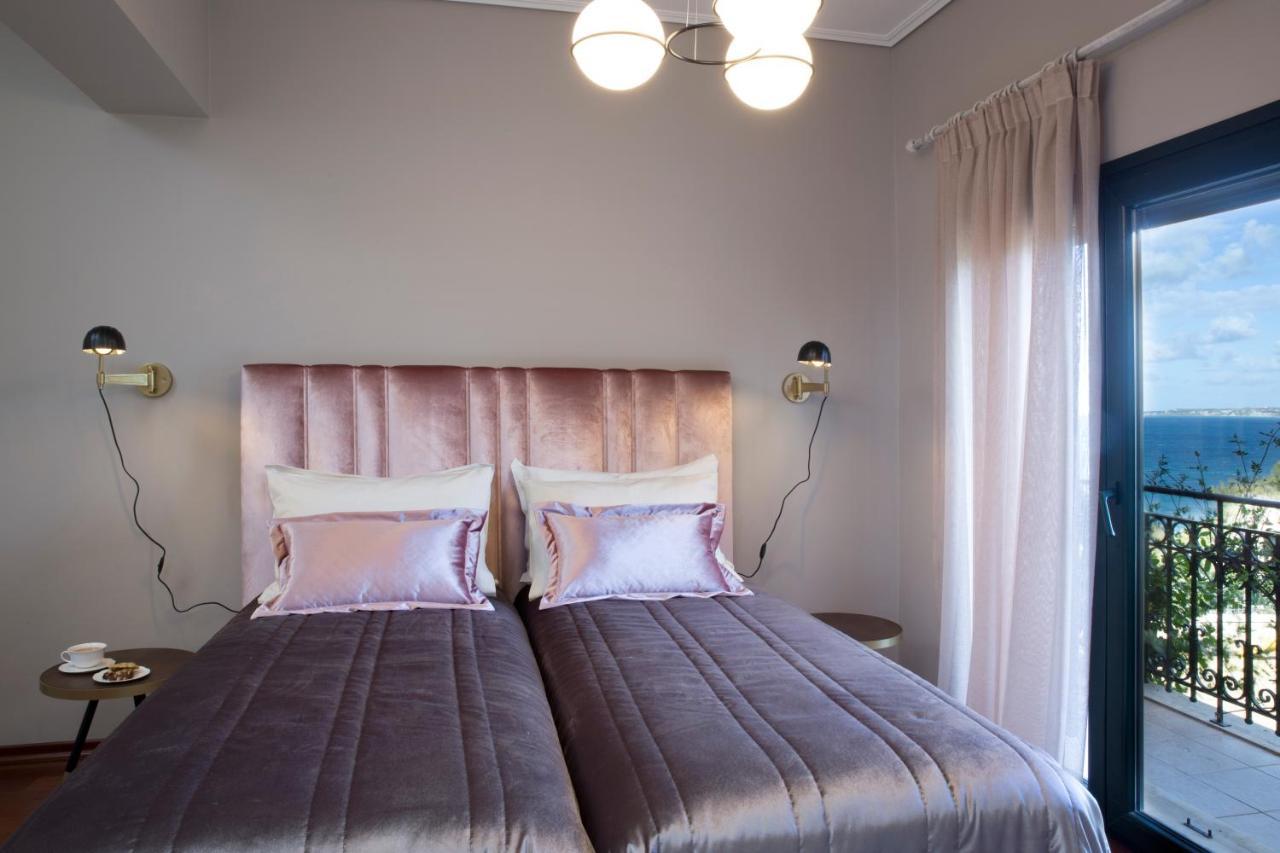Avra Private Suites Lassi  Eksteriør bilde